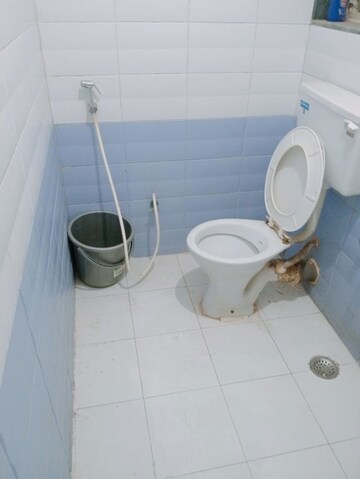 Bathroom in 2 BHK Apartment at Ashok Nagar Complex, Andheri East – for Rent