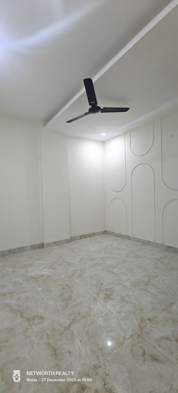 Bedroom, sector 73 3 Bedroom 1500 Sq.Ft. Builder Floor In Sector 73 Noida 9773335