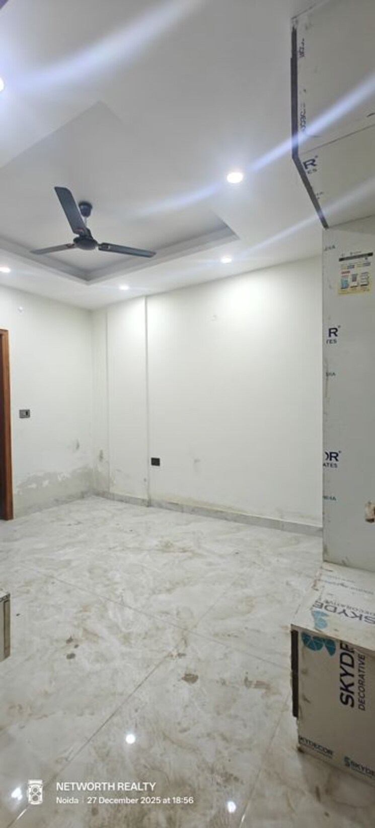 Bedroom, sector 73 3 Bedroom 1500 Sq.Ft. Builder Floor In Sector 73 Noida 9773335