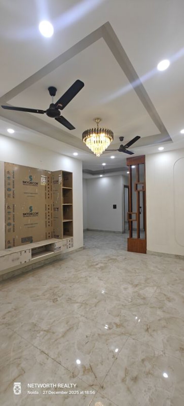 Living Room, sector 73 3 Bedroom 1500 Sq.Ft. Builder Floor In Sector 73 Noida 9773335