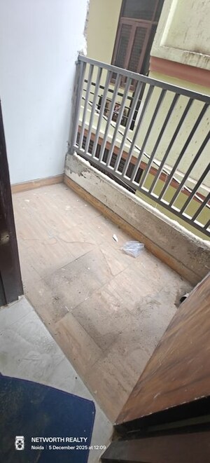 Balcony in 1 BHK Builder Floor at Sector 73 – for Sale