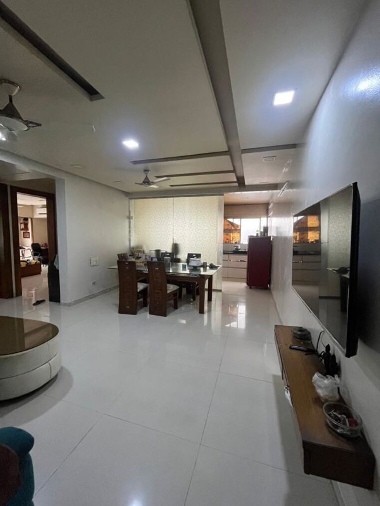 Living Room, kalyani nagar 2 Bedroom 750 Sq.Ft. Apartment In Kalyani Nagar Pune 9773342