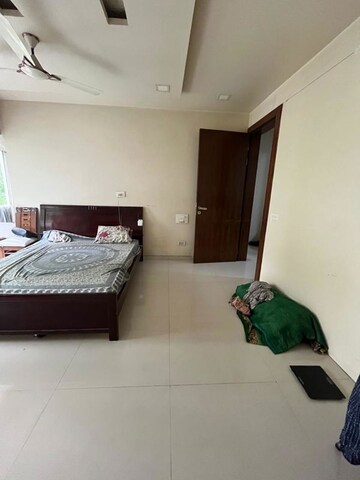 Bedroom in 2 BHK Apartment at Kalyani Nagar – for Rent