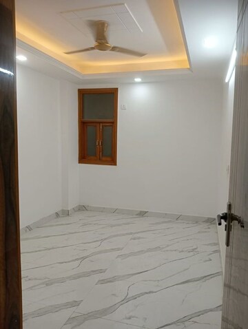2 BHK Builder Floor For Rent in Saket