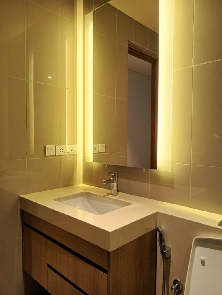Washroom, embassy-lake-terrace 4 Bedroom 4440 Sq.Ft. Apartment In Hebbal Bangalore 9773338