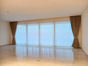 Room in 4 BHK Apartment at Embassy Lake Terrace, Hebbal – for Rent