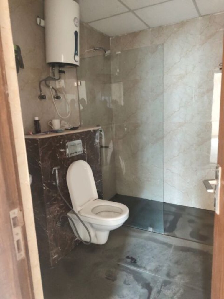 Bathroom, supertech-orb 3 Bedroom 2215 Sq.Ft. Apartment In Sector 74 Noida 9773384