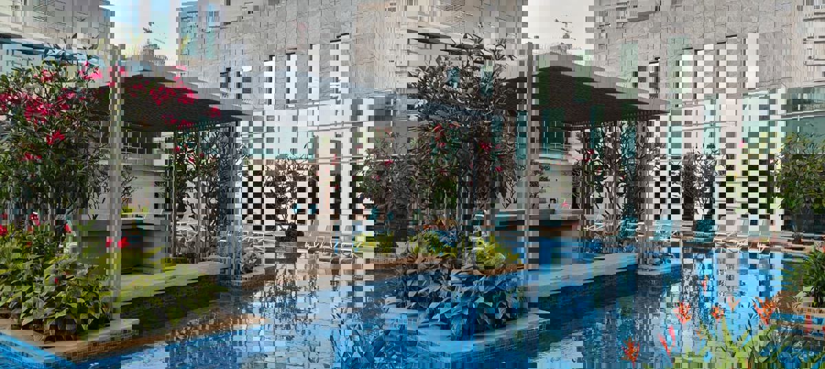 4 BHK + Pooja Room,Servant Room,Study Room,Extra Room Apartment For Rent in Veer Bhavan Malabar Hill