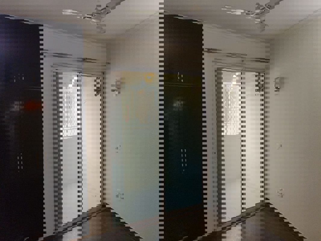 3 BHK + Servant Room,Study Room Apartment For Sale in Smart World Orchard