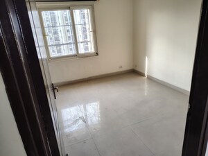 Room in 3 BHK Apartment at Uppal Plumeria Garden Estate, Omicron Iii Greater Noida – for Rent
