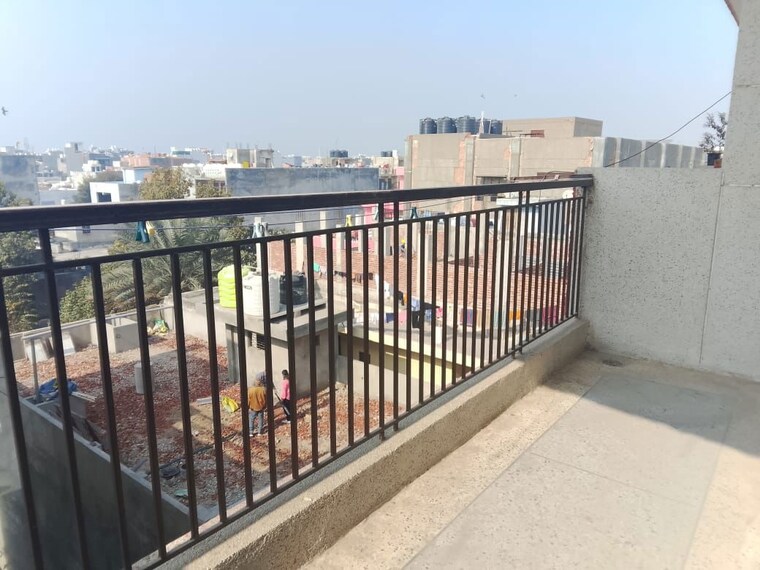 Balcony, kalkaji 2 Bedroom 85 Sq.Yd. Builder Floor In Kalkaji Delhi 9773445