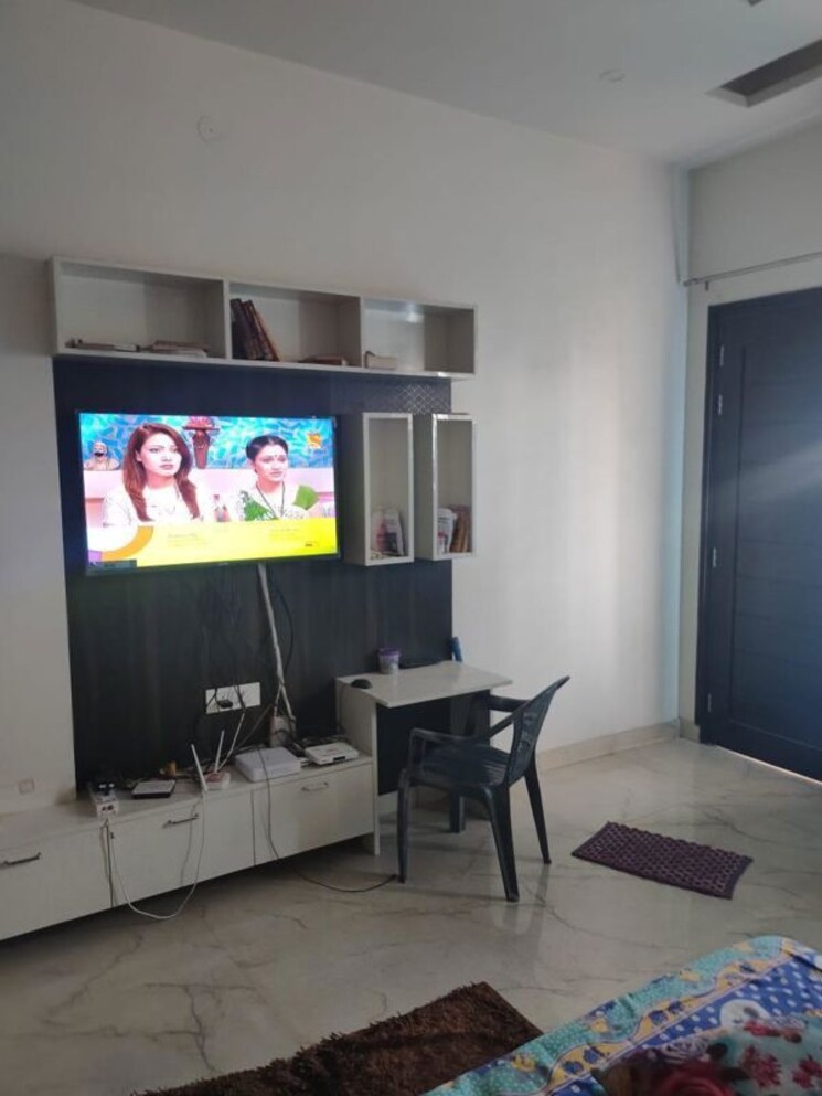 Master Bedroom, omaxe-royal-residency-faridabad 3 Bedroom 1685 Sq.Ft. Apartment In Sector 79 Faridabad 9773447