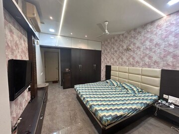 Master Bedroom in 3 BHK Apartment at Kool Homes Solitaire, Kondhwa – for Sale