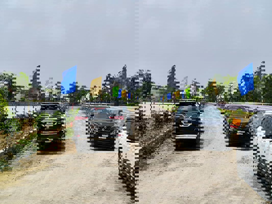 Plot For Sale in Raebareli Road