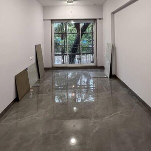 Room in 2 BHK Apartment at Red Rose CHS 1, Shashtri Nagar – for Rent
