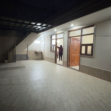 Room in 1 RK Builder Floor at Chattarpur – for Rent