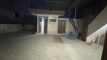 Parking in 1 RK Builder Floor at Chattarpur – for Rent