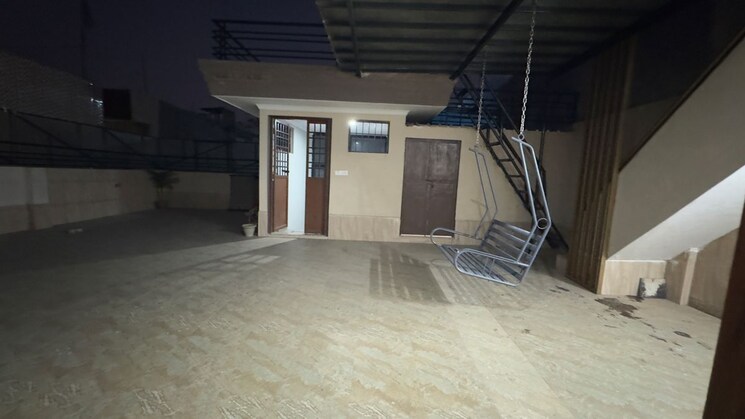  Parking, chattarpur 1 RK 350 Sq.Ft. Builder Floor In Chattarpur Delhi 9773462