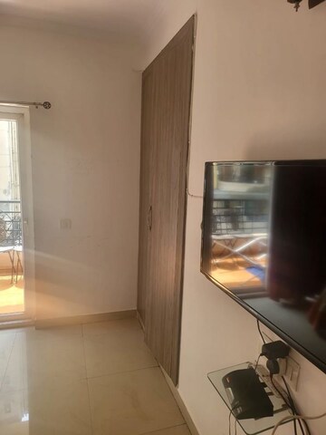 Room in 3 BHK Apartment at Sector 79 – for Sale