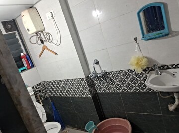 Washroom in  Pg at Ayyappa kalakunj, Santacruz West – for Rent