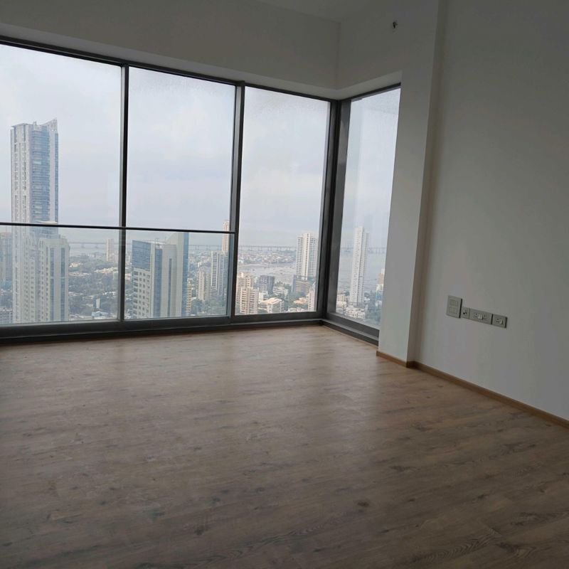 4 BHK + Servant Room Apartment For Rent in Rustomjee Crown