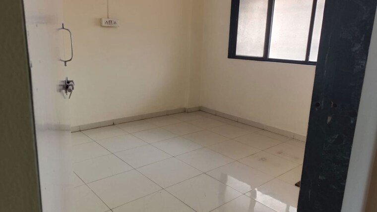 Room, raunak-heights 1 Bedroom 410 Sq.Ft. Apartment In Ghodbunder Road Thane 9773522