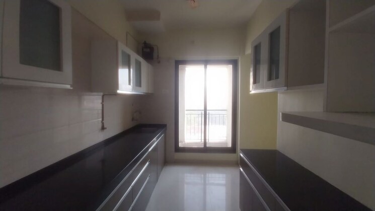 Kitchen, sadguru-garden-chs 2 Bedroom 752 Sq.Ft. Apartment In Ghodbunder Road Thane 9773527