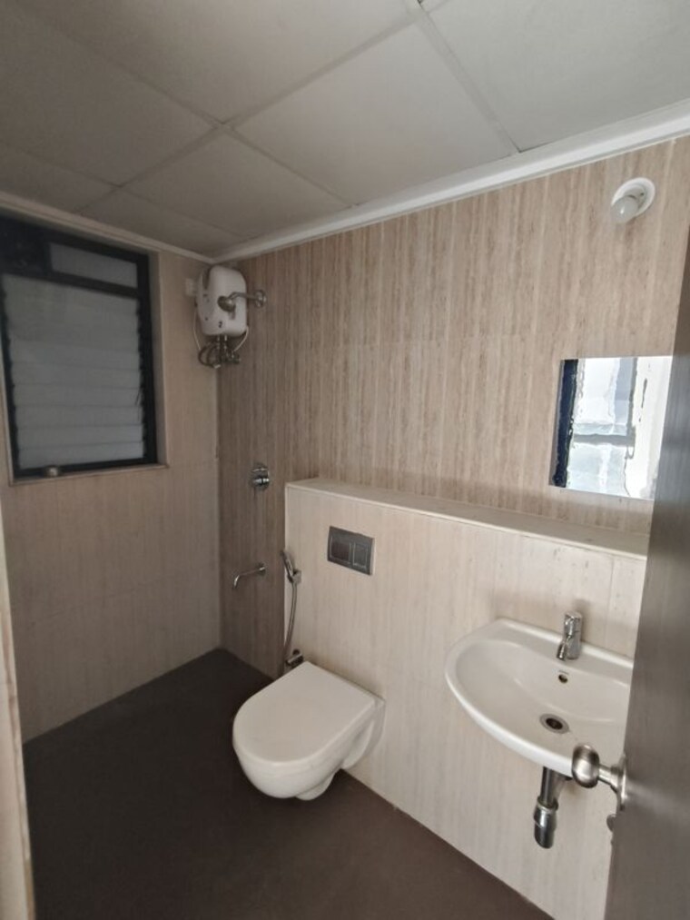 Bathroom, lodha-lakeshore-greens 2.5 Bedroom 830 Sq.Ft. Apartment In Dombivli East Thane 9773537
