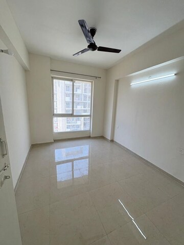 2 BHK Apartment For Rent in Signature The Millennia 3, Sector 37d
