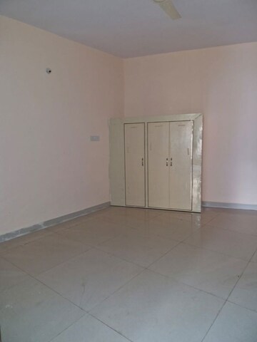 Room in 4 BHK Independent House at Baghmugalia – for Sale