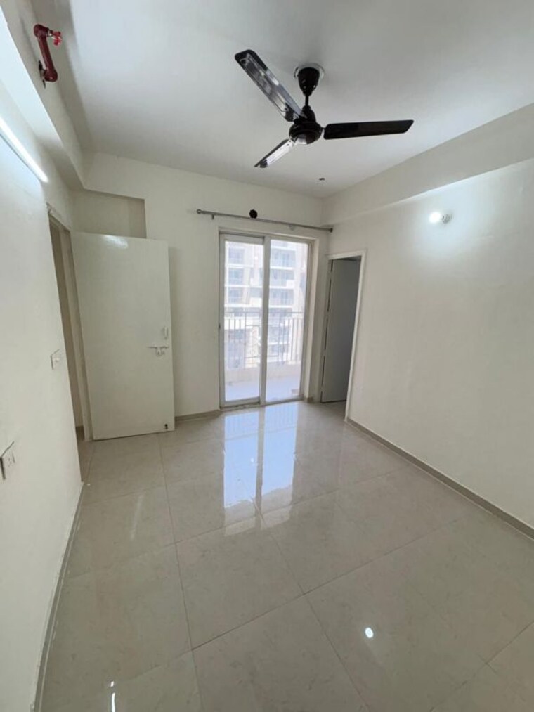 Room, signature-the-millennia-3 2 Bedroom 687 Sq.Ft. Apartment In Sector 37d Gurgaon 9773549