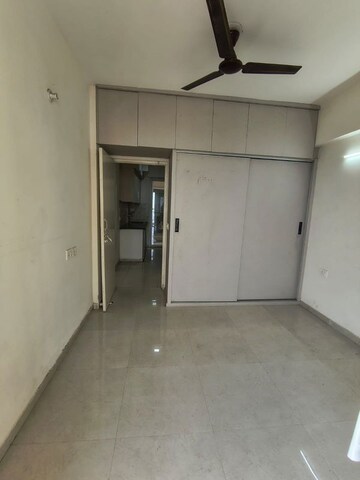 2 BHK Apartment For Rent in Signature The Millennia 3, Sector 37d
