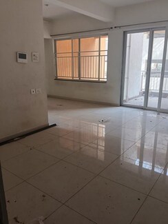2 BHK + Extra Room Apartment For Sale in Kolte Patil Life Republic