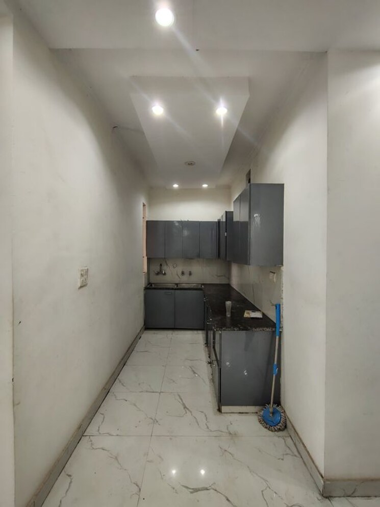 undefined, green fields colony 3 Bedroom 260 Sq.Yd. Builder Floor In Green Fields Colony Faridabad 9773570