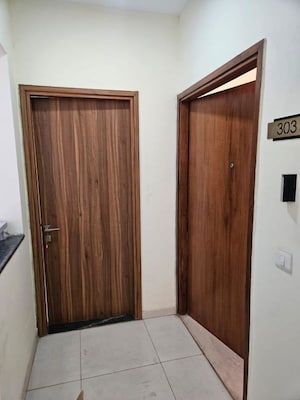 Room in 4 BHK Apartment at Godrej Windsor, Sector 27 Yamuna Expressway – for Rent