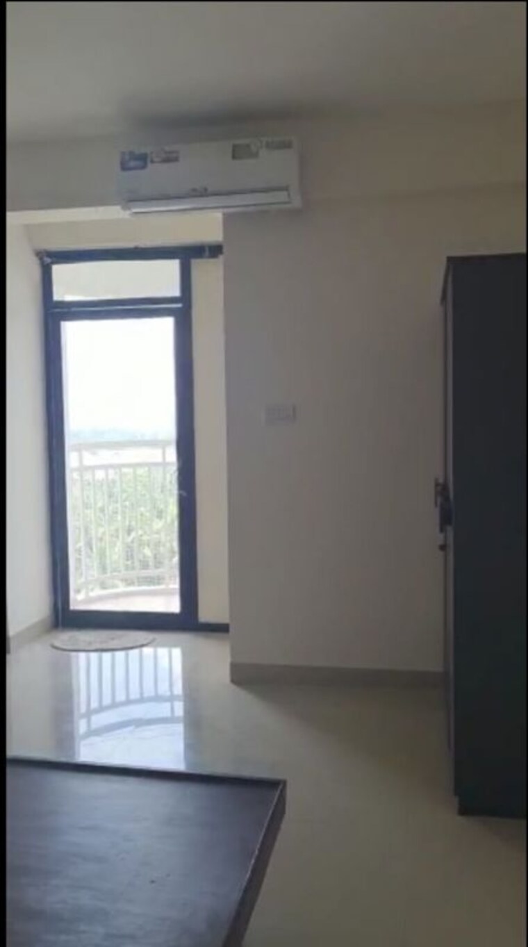 Room, kuttanellur 3 Bedroom 1541 Sq.Ft. Apartment In Kuttanellur Thrissur 9773585