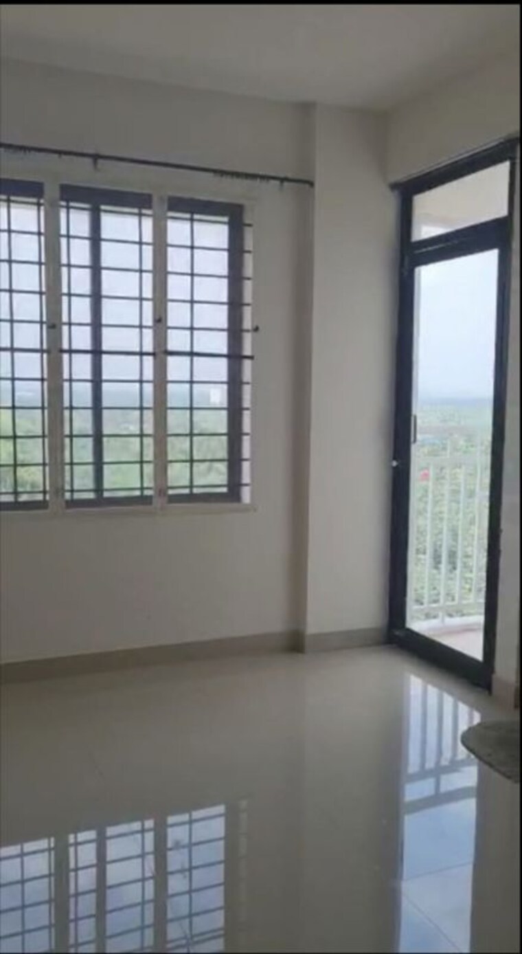 Room, kuttanellur 3 Bedroom 1541 Sq.Ft. Apartment In Kuttanellur Thrissur 9773585