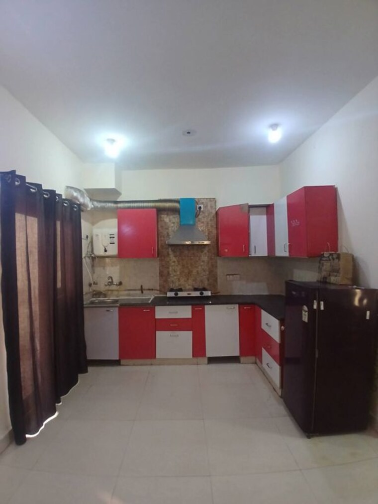 Room, sector 75 Pg For Boys & Girls In Sector 75 9773609