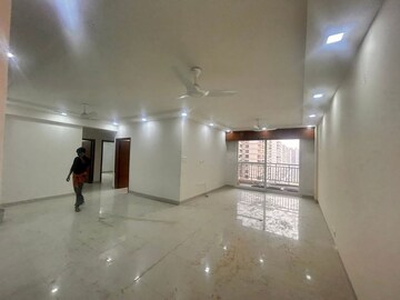 Room in 3 BHK Apartment at Saket – for Rent