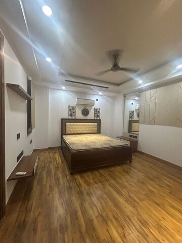 Bedroom in 4 BHK Apartment at Saket – for Rent