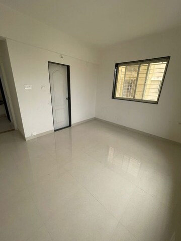 Room in 3 BHK Apartment at Autadwadi Handewadi – for Sale