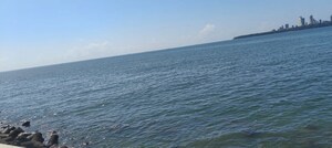 Swimming Pool in 6+ BHK Penthouse at Hubtown 25 South, Prabhadevi – for Sale