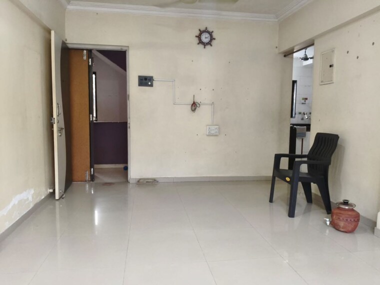 Room, ic colony 3 Bedroom 950 Sq.Ft. Apartment In Ic Colony Mumbai 9773678