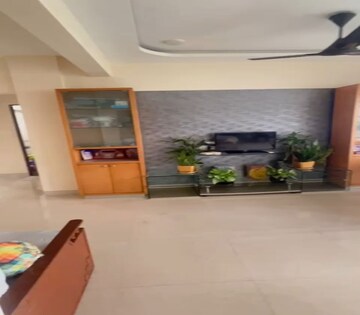 Living Room in 2 BHK Apartment at Matunga East – for Rent