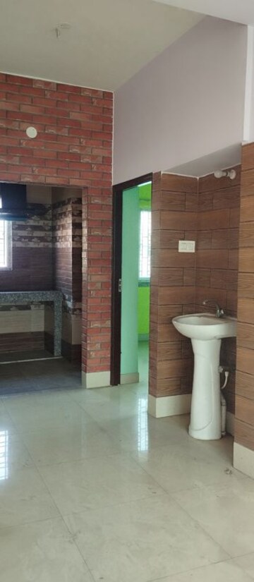 Building Lobby in 2 BHK Independent House at Bosepukur – for Rent