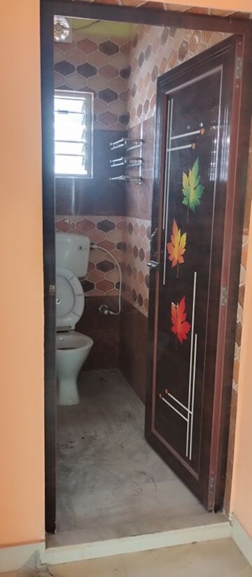 Furnished Amenities in 2 BHK Independent House at Bosepukur – for Rent