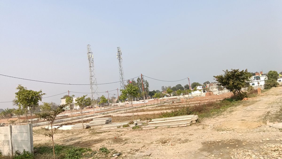 Plot For Sale in Krishna Iscon Valley