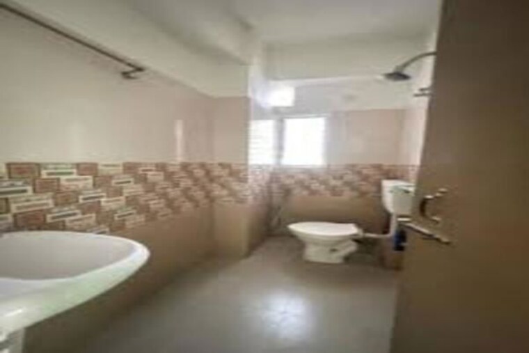 Bathroom, salt lake sector v 1 Bedroom 403 Sq.Ft. Apartment In Salt Lake Sector V Kolkata 3698650