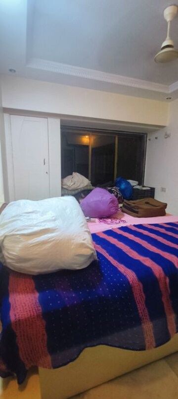Bedroom in 2 BHK Apartment at Borivali West – for Rent