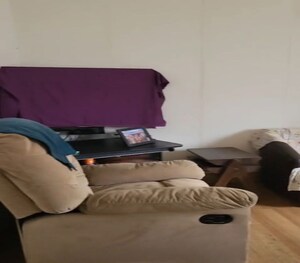 Living Room in 1 BHK Apartment at Dadar East – for Rent